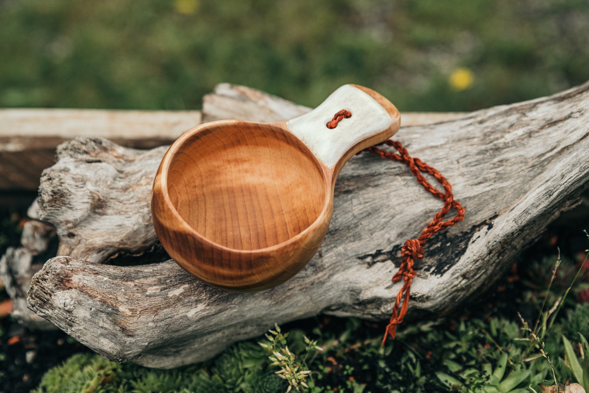 Hölzerne Tasse Lappland Kuksa Finnland Holz Obst Kaffee Tee Milchbecher Freien 