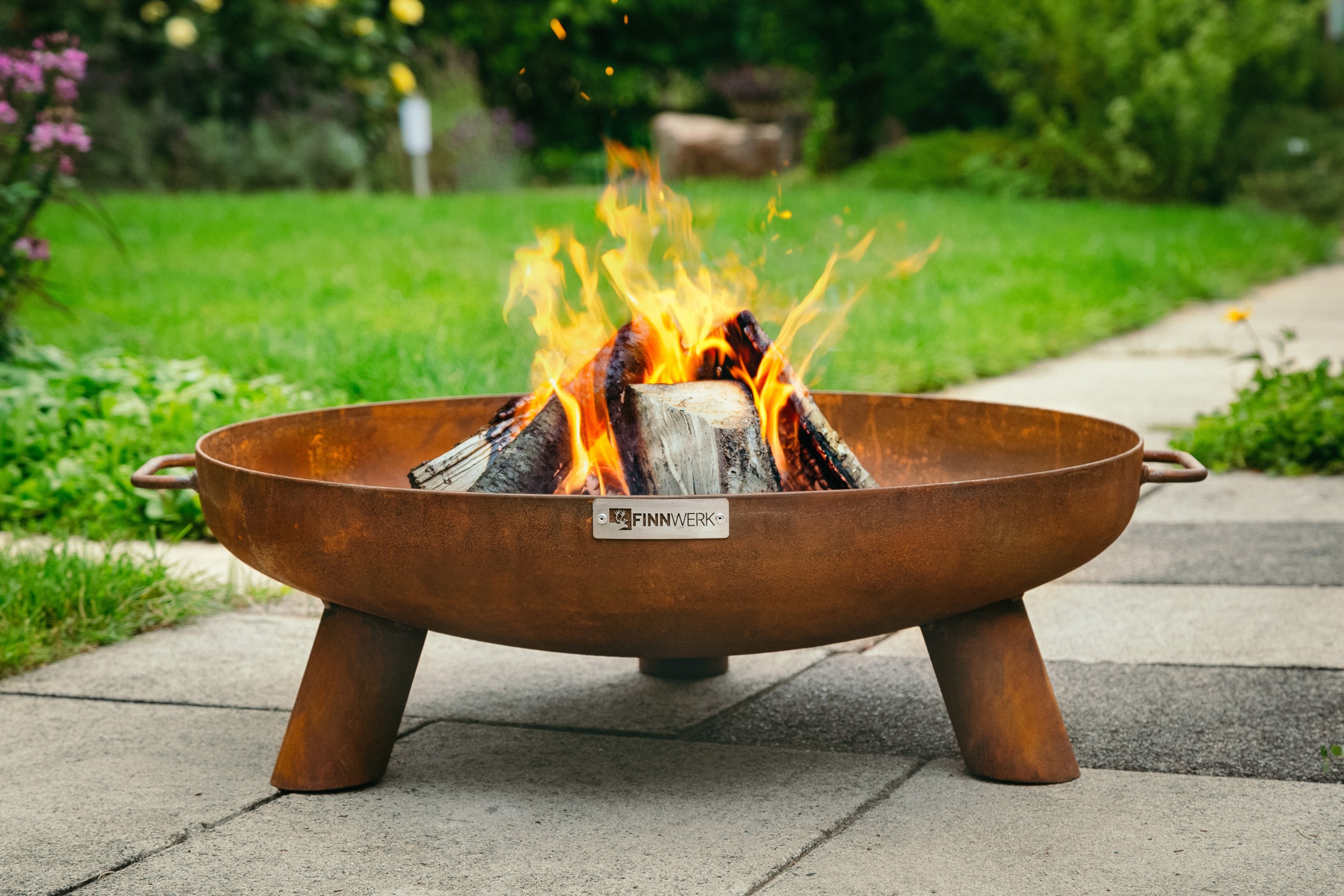 SET: Feuerschale HARRI 60 Rustikal & Deckel | FINNWERK