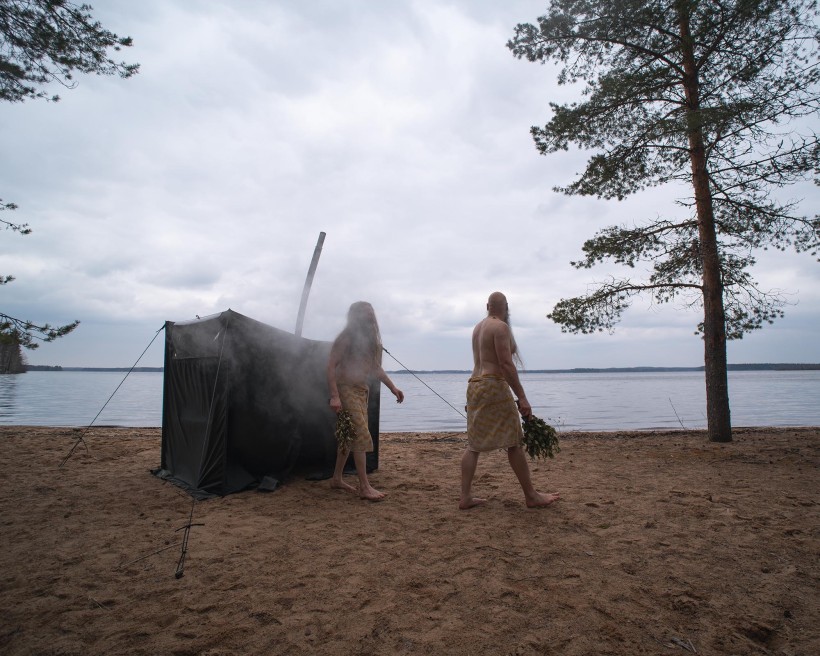 Savotta hiisi 2 sauna zelt outdoor.jpg