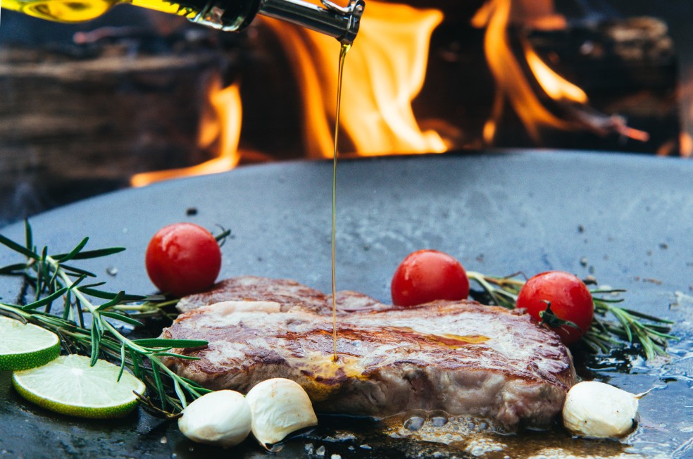 Steak auf der Feuerplatte von muurikka